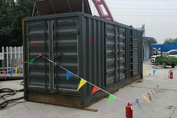 鄢陵发电机租赁空气滤清器多久更换一次？